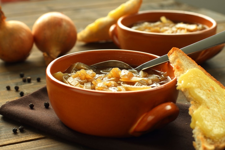 Cibulová polévka jako základ pro zdraví a dobrou náladu